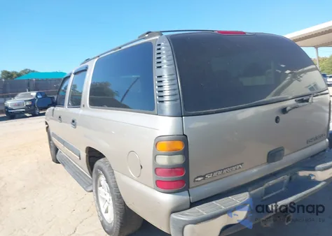 2002 Chevrolet Suburban 1500 Ls z USA, uszkodzony, nr VIN 1GNFK16Z12J140370